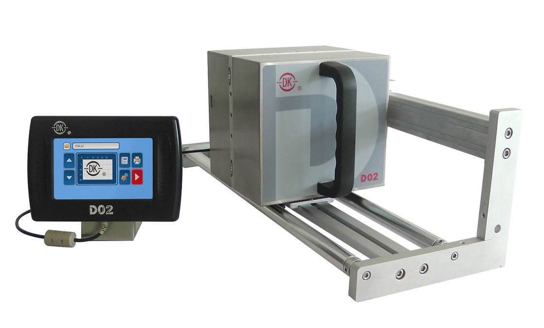 เครื่องพิมพ์ถ่ายโอนความร้อนอัตโนมัติพร้อมหัวพิมพ์ขนาด 24 มม. ความละเอียด 200 DPI และความยาวริบบอนสูงสุด 450 เมตร สำหรับการพิมพ์ความเร็วสูง